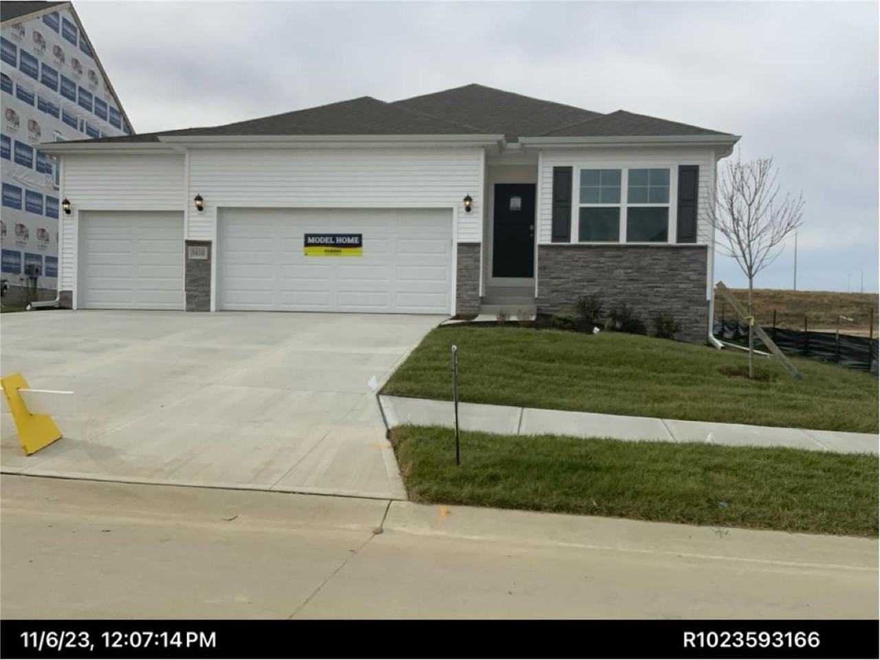 5410 N 186th St - Photo 2 of 39