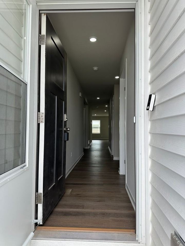 5410 N 186th St - Photo 4 of 39