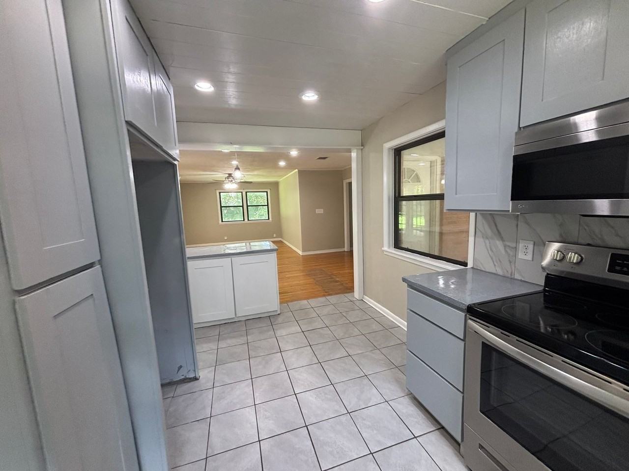 4024 Reily Ln - Photo 5 of 24