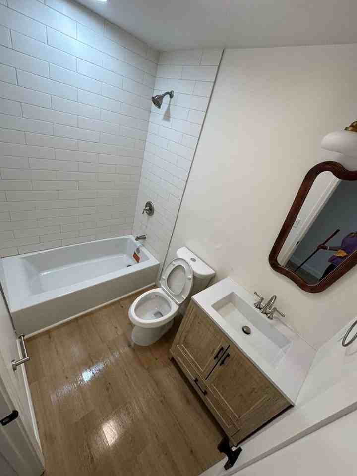 903 903 11th St-1 #1 - Photo 4 of 6