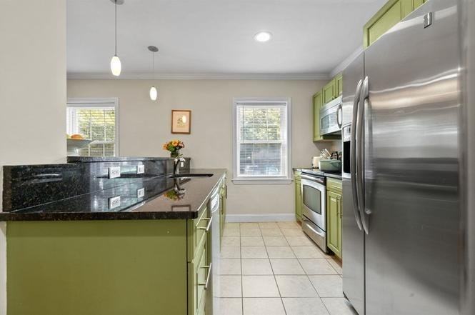 27 Commonwealth Avenue, Unit 20 - Photo 3 of 16