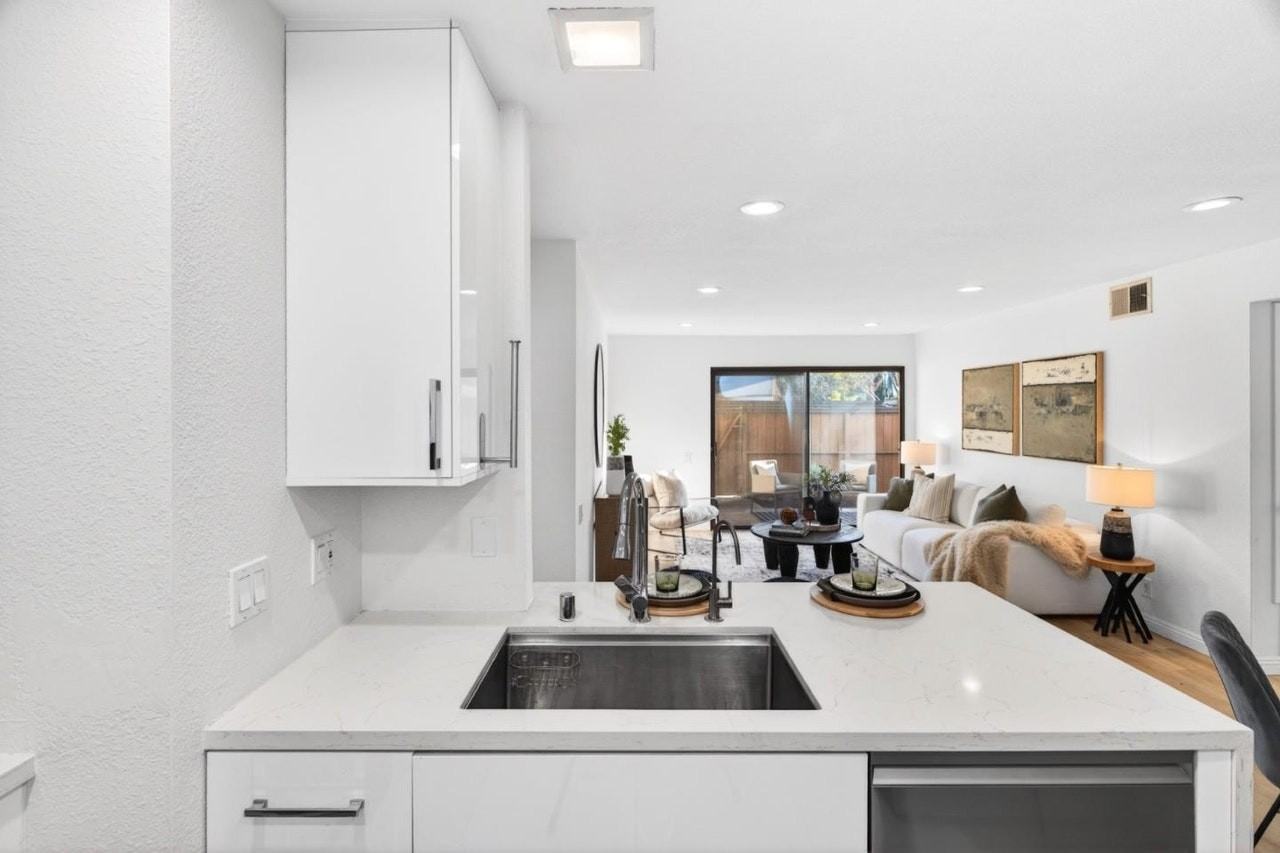 286 Hackamore Common, Unit 65 - Photo 4 of 19