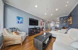 featured image of 1901 S Victoria Ave