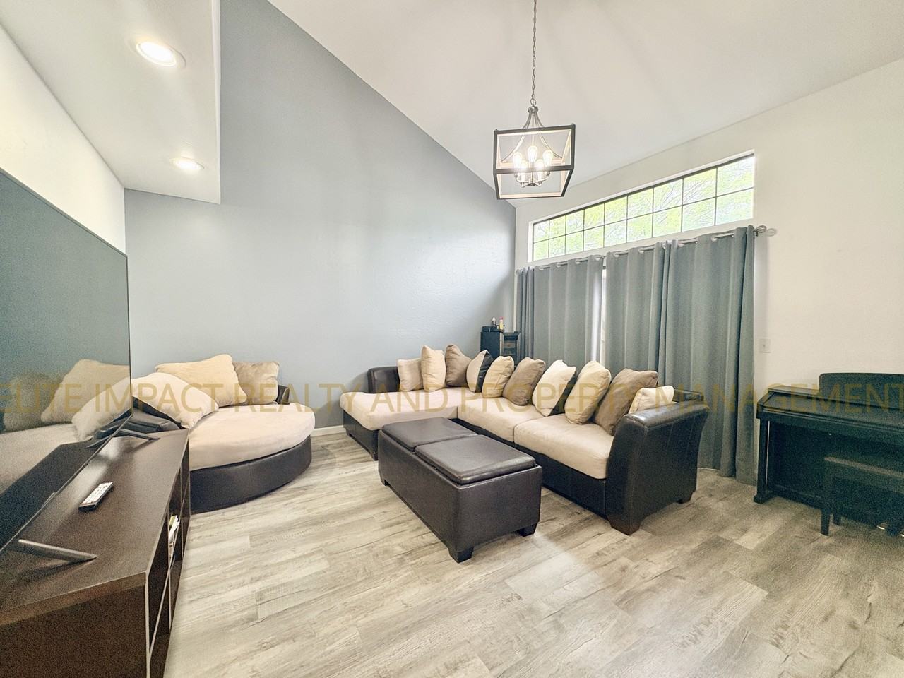 240 E Pastime Rd #1 - Photo 4 of 18
