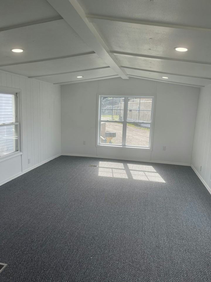2713 Everett Drive - Photo 3 of 25