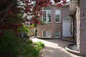 featured image of 679 Allan Ave