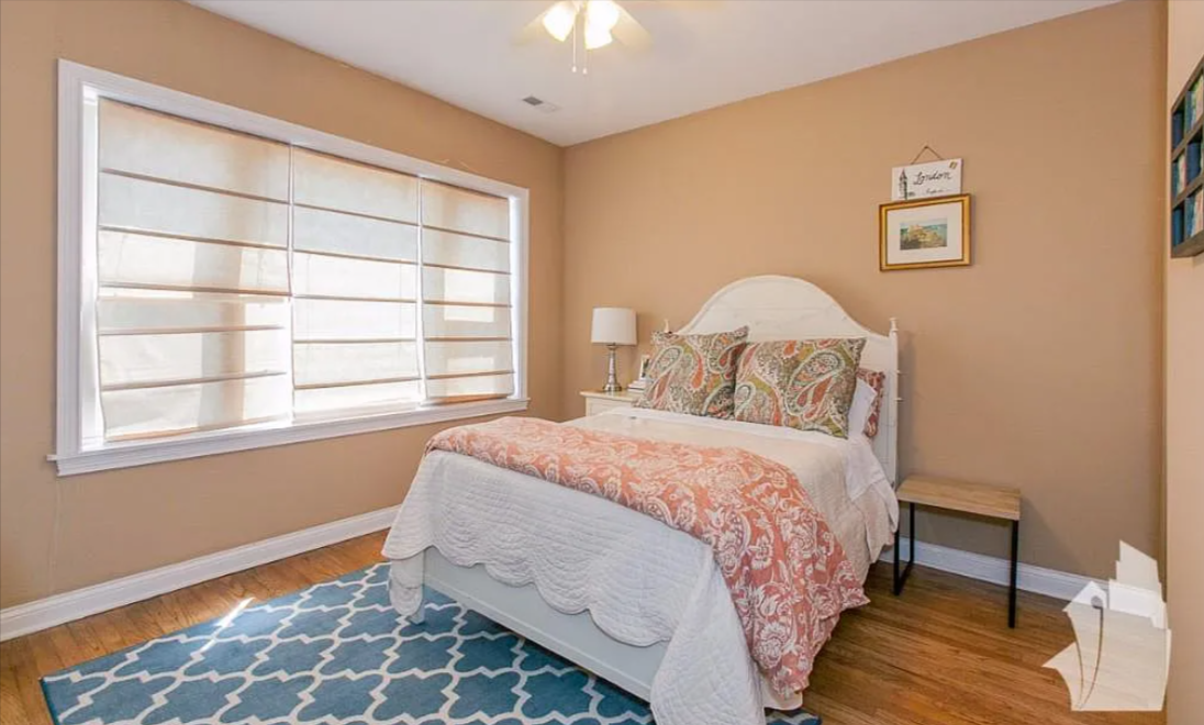 1009 N Oakley Blvd #2E - Photo 6 of 11