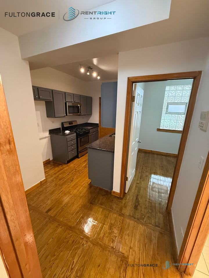 6355 N Lakewood Ave #1E - Photo 3 of 18