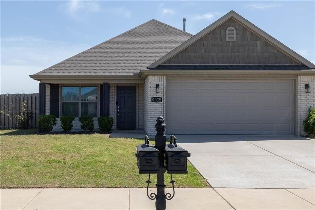 4405 W Anthem Dr - Photo 2 of 20