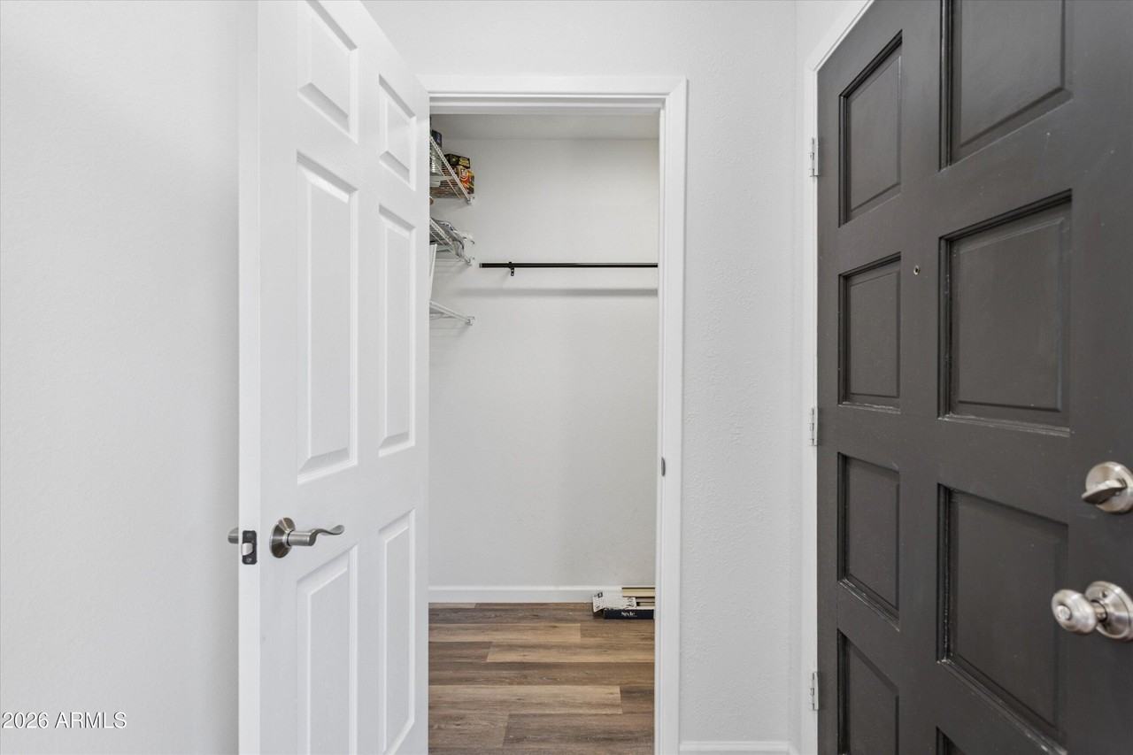 8141 E Vista Dr - Photo 6 of 48