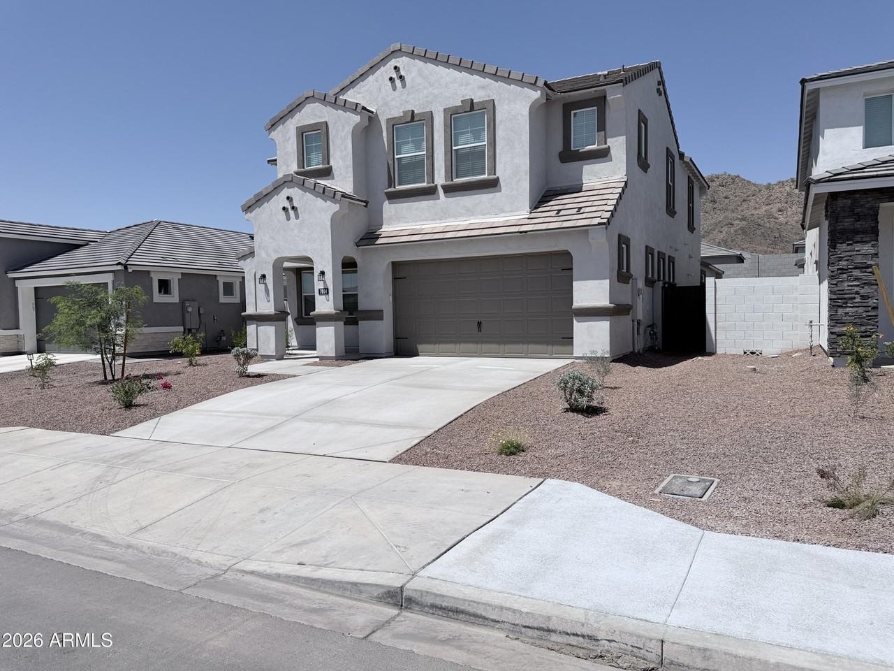 7004 W Buckhorn Trl - Photo 3 of 28