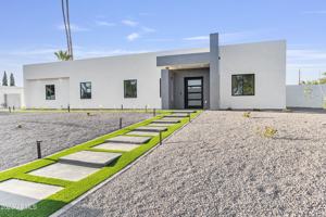 featured image of 5540 E Dahlia Dr