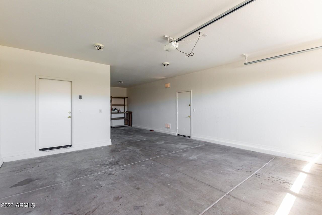 3550 W Magellan Dr - Photo 7 of 46