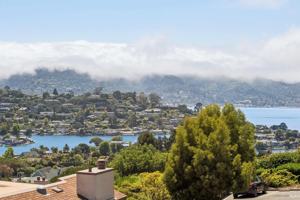 featured image of 112 Marinero Cir