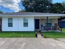3316 Normand Dr - Photo 1 of 1