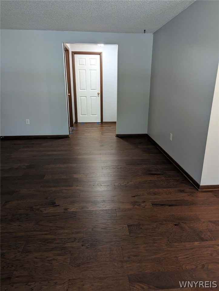 80 Wellington Ct - Photo 2 of 12