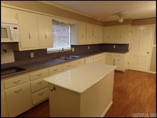 5800 N Walnut Rd - Photo 7 of 21