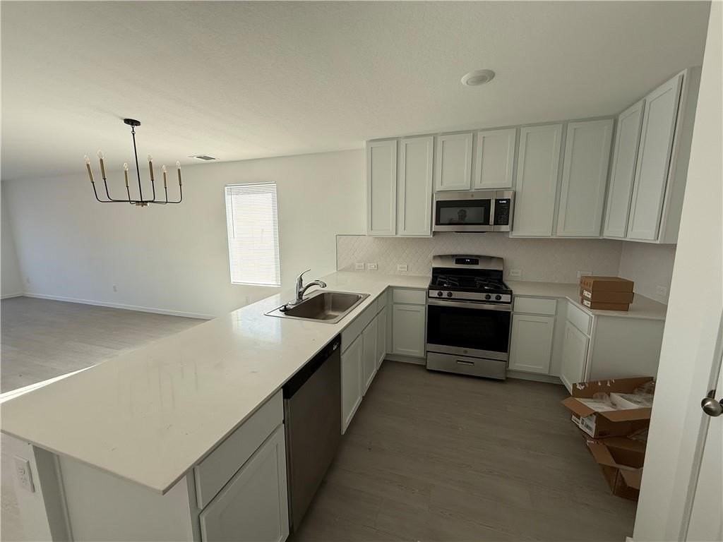 7710 Thor Dr - Photo 3 of 8