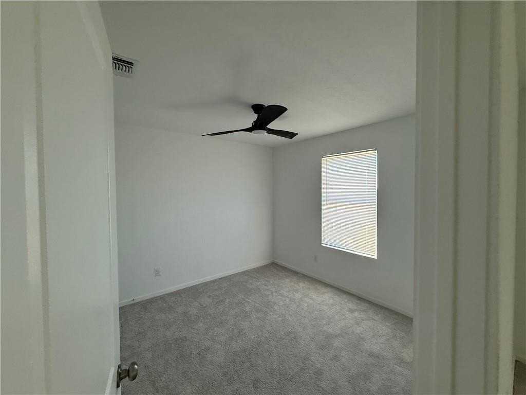 7710 Thor Dr - Photo 6 of 8