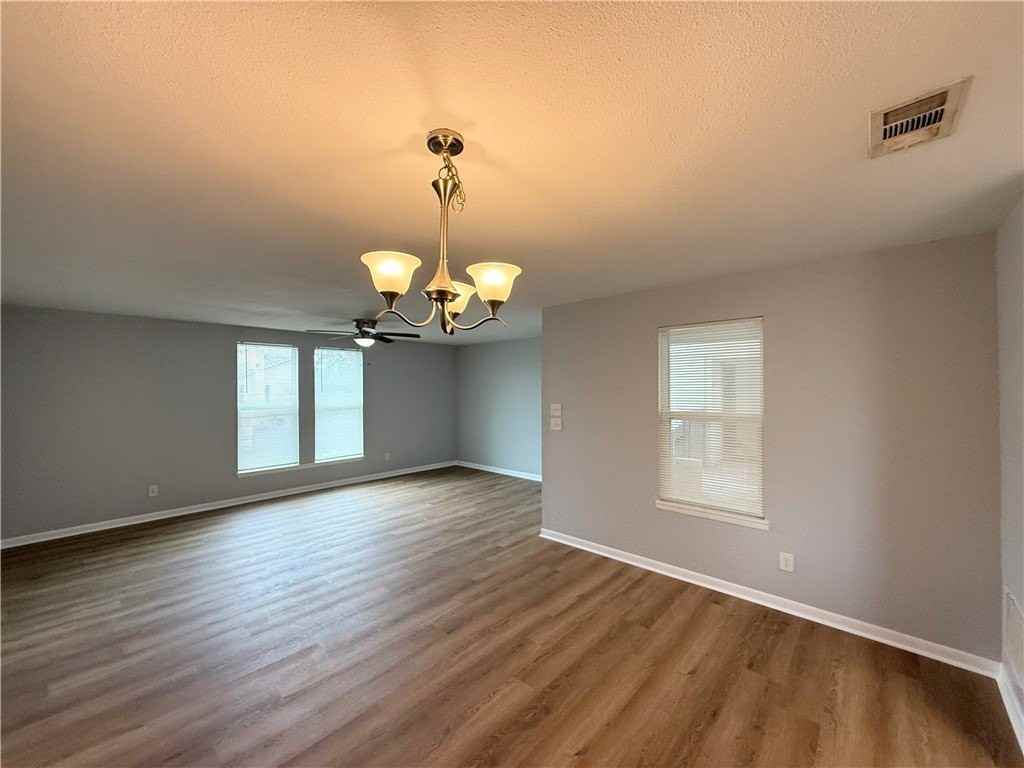 4011 Oak Bay Dr #3 - Photo 3 of 12