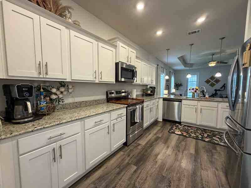 593 Riverwalk Cir #1 - Photo 6 of 31