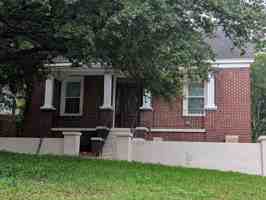 featured image of 1620A Catawba St #1