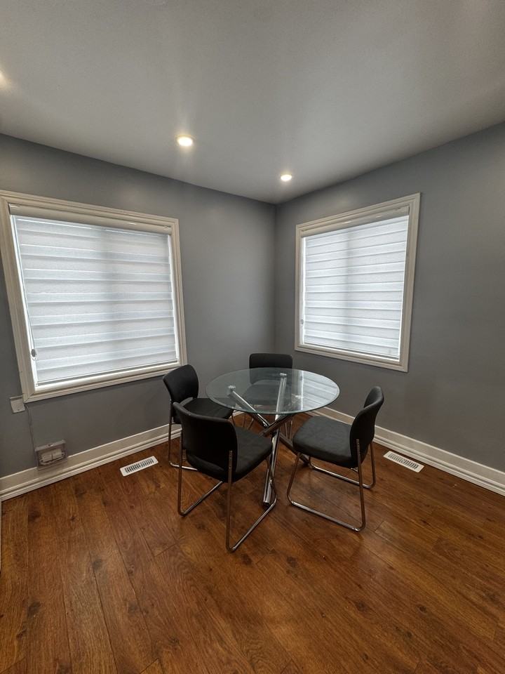 492 King George St #1 - Photo 6 of 38