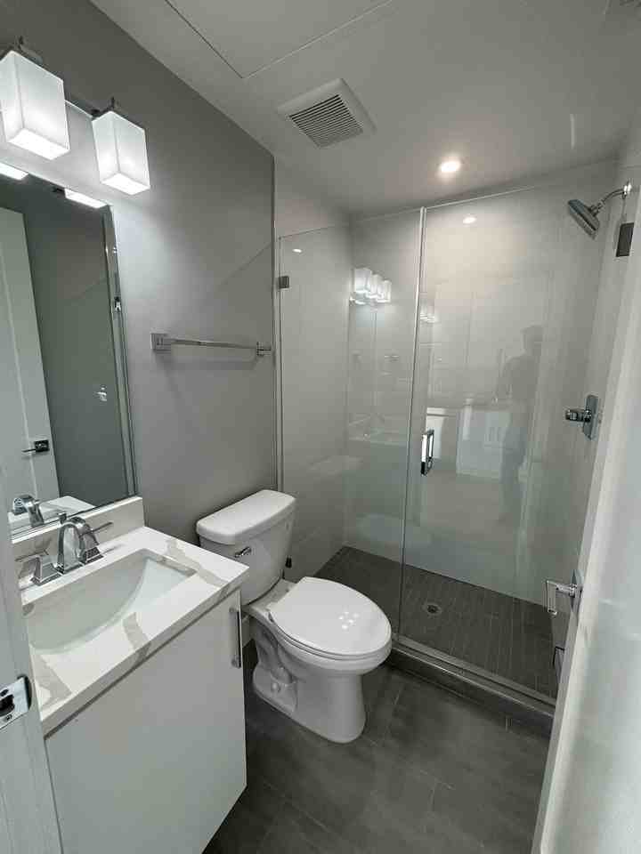 3315 11th St Nw #5 - Photo 7 of 8