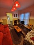 98 1/2 Temple St - Photo 1 of 1