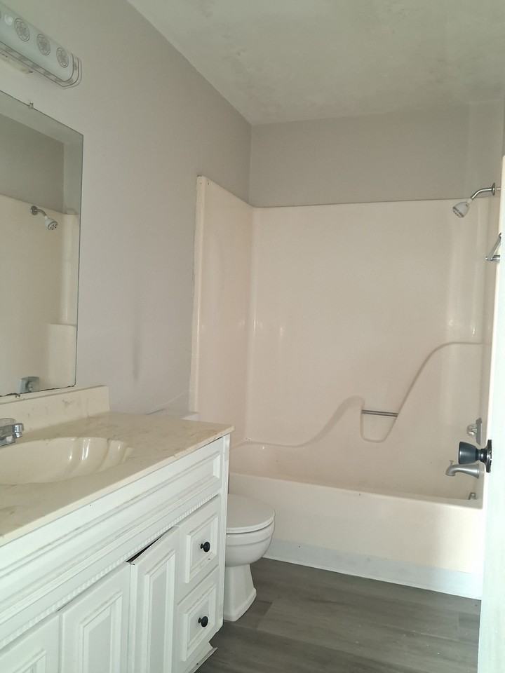 302 College Park Dr #3 - Photo 2 of 6