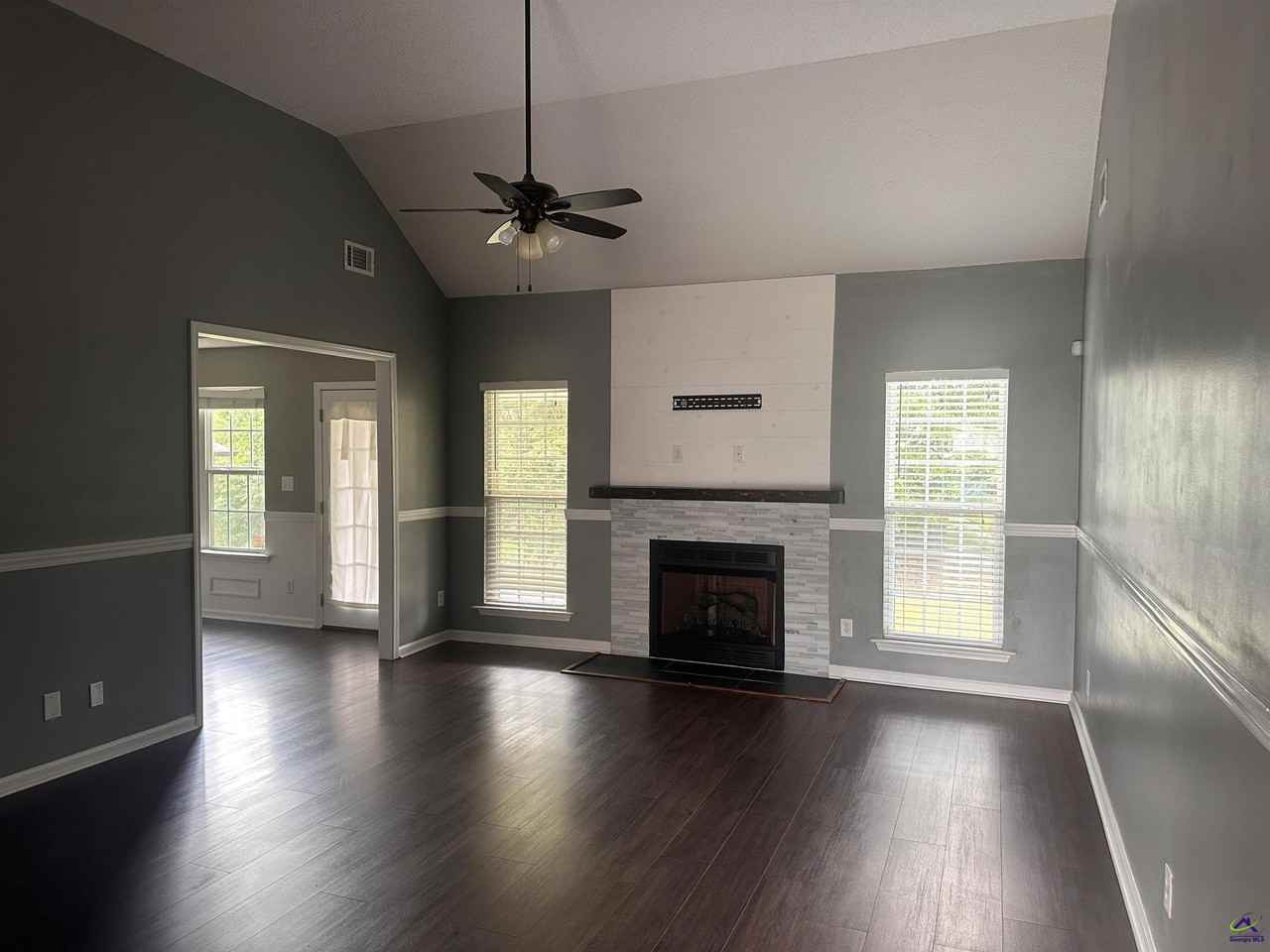208 Wray St - Photo 2 of 10