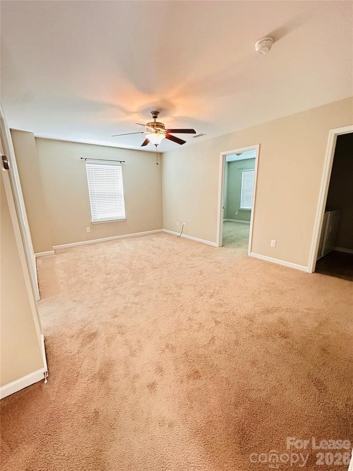 9704 Hanberry Blvd - Photo 7 of 11