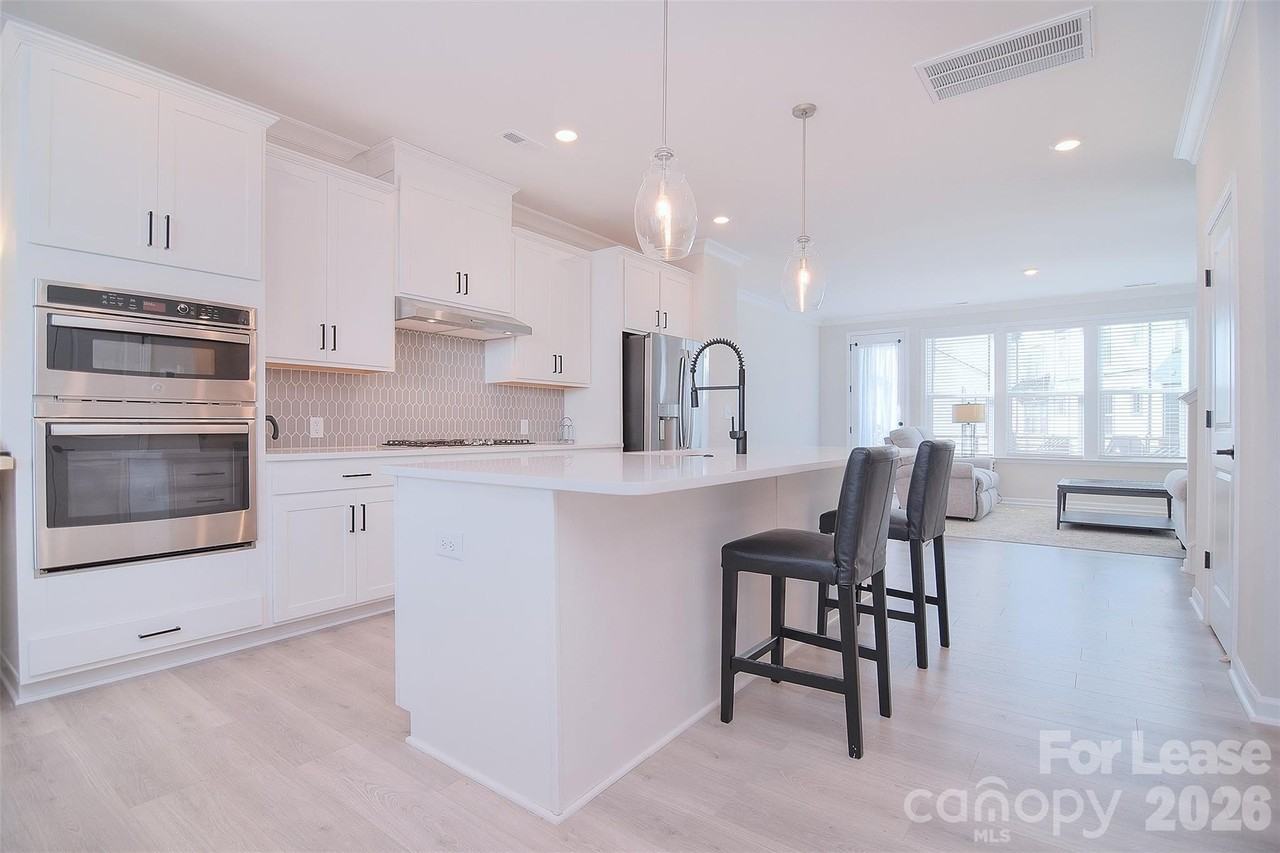5029 Nestling Spring St - Photo 4 of 24
