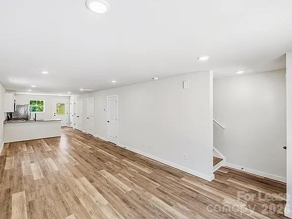 259/261 Vanderbilt Road - Photo 5 of 30