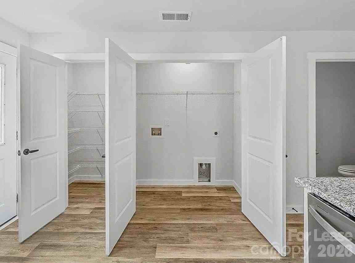 259/261 Vanderbilt Road - Photo 7 of 30