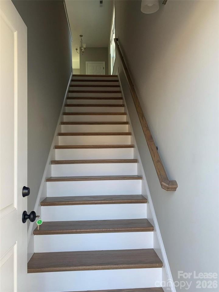 208 Walters St #B - Photo 3 of 14