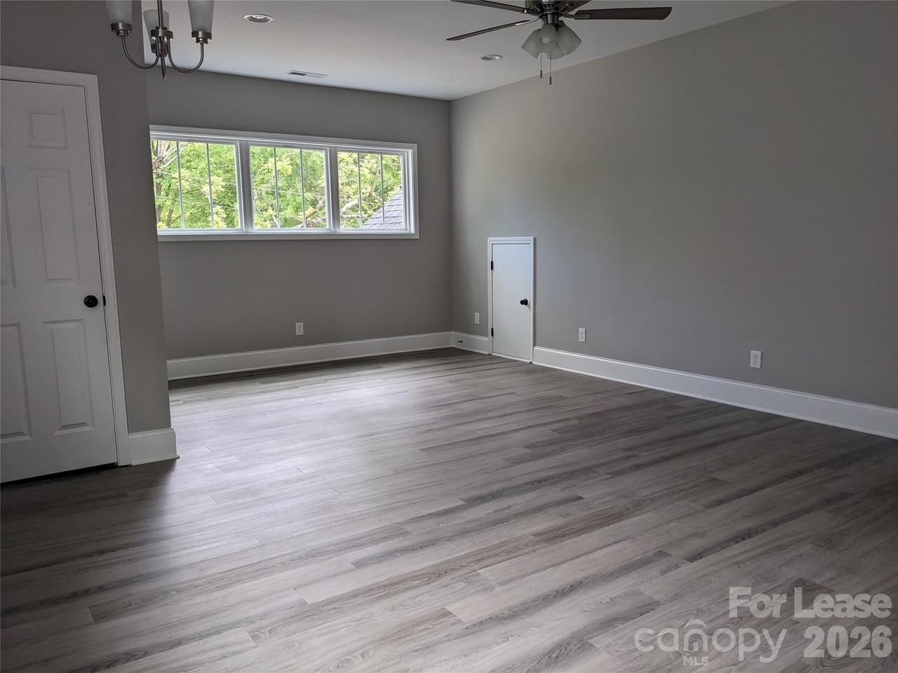 208 Walters St #B - Photo 4 of 14