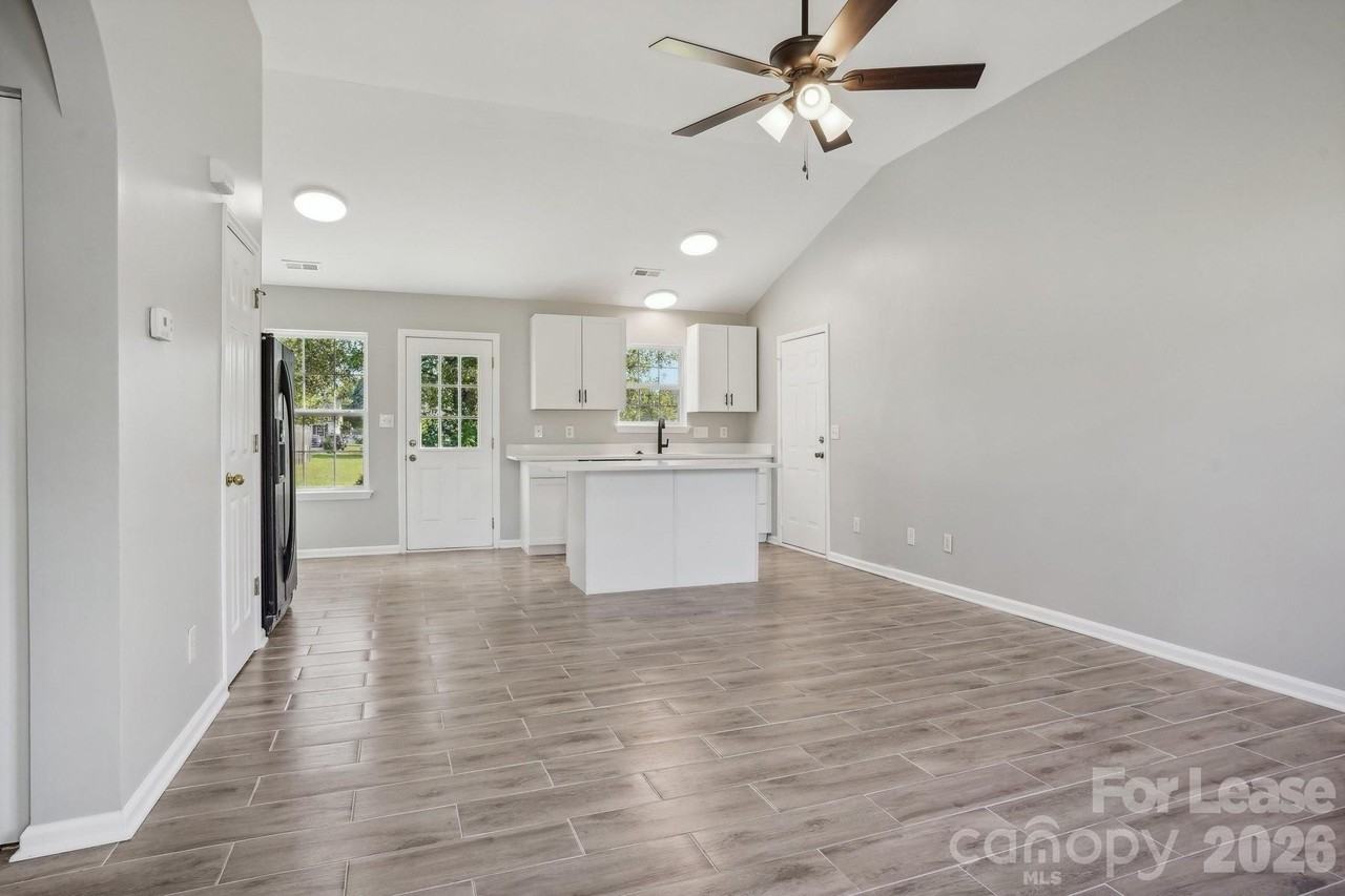 6834 Flaxseed Ln - Photo 5 of 26