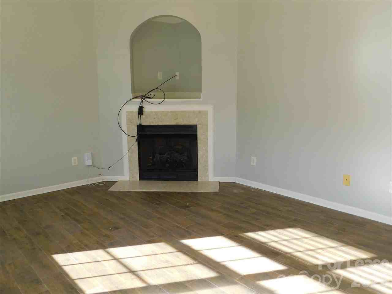 11309 Joe Morrison Ln - Photo 2 of 13