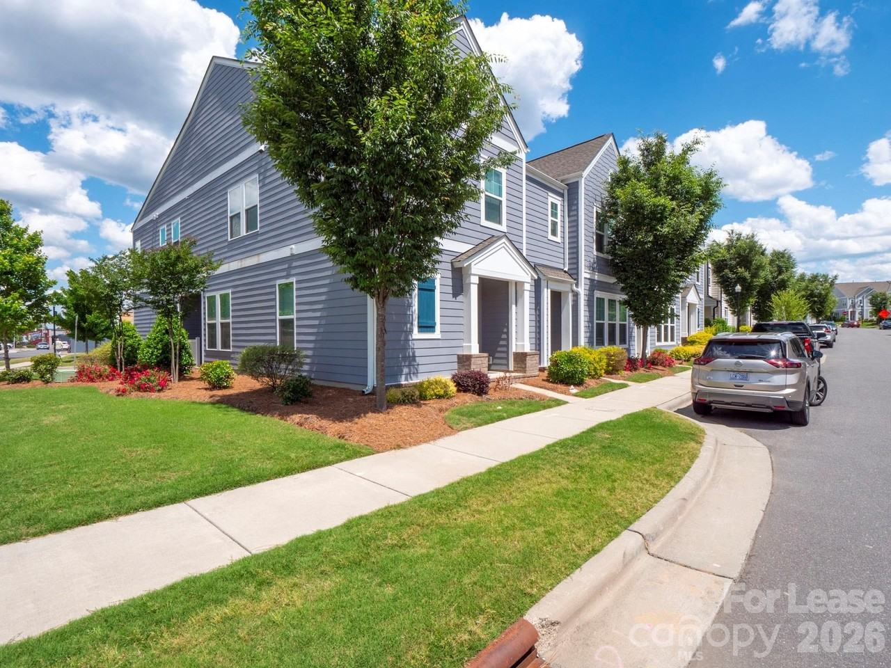 1034 Lyndon Station Dr - Photo 2 of 36