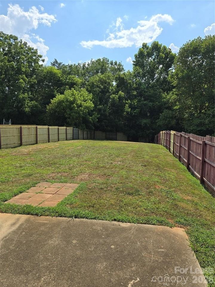 3073 Parade Ln Sw - Photo 2 of 8