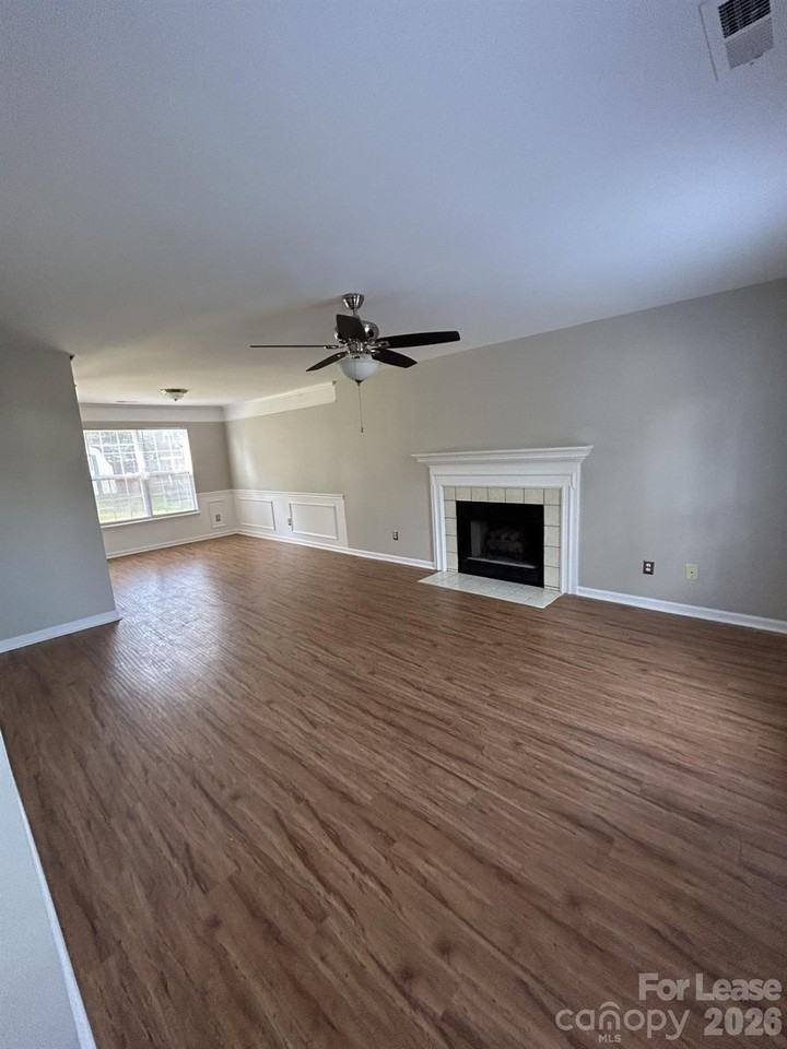 4277 Maybrook Ct Sw - Photo 2 of 13