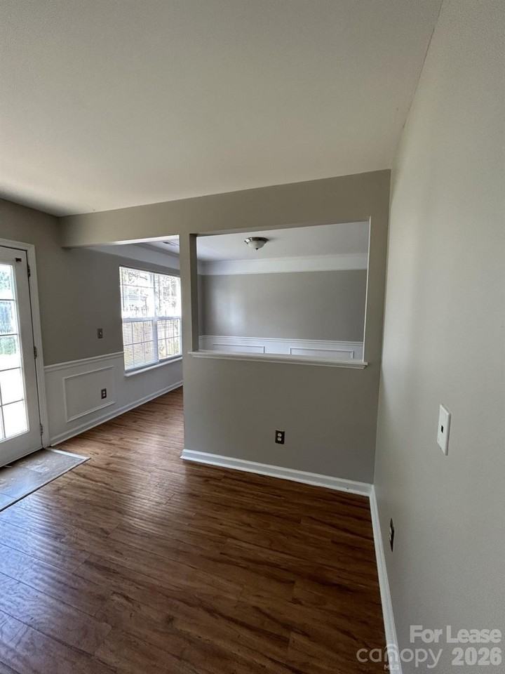 4277 Maybrook Ct Sw - Photo 5 of 13