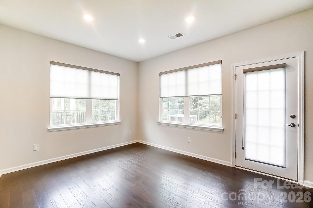 2337 Abundance Ln - Photo 5 of 34