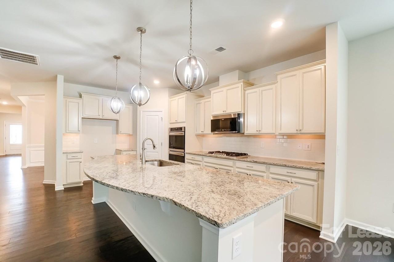 2337 Abundance Ln - Photo 6 of 34