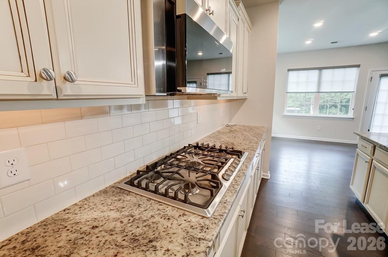 2337 Abundance Ln - Photo 7 of 34