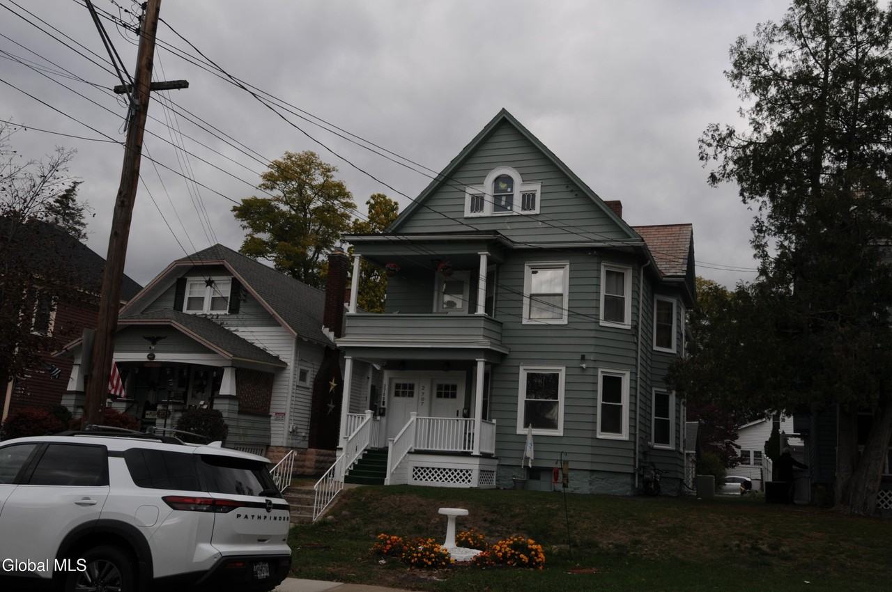 2007 Campbell Ave #2