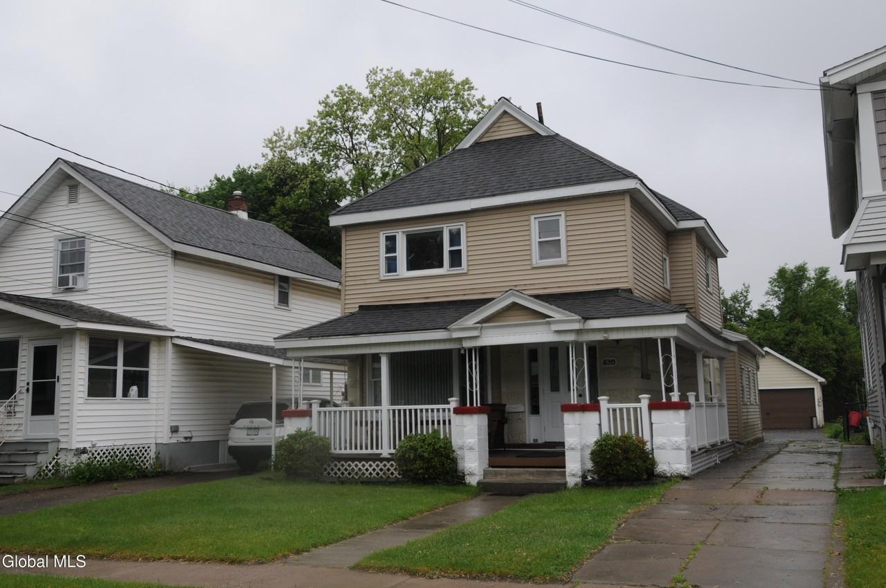 830 Vischer Ave