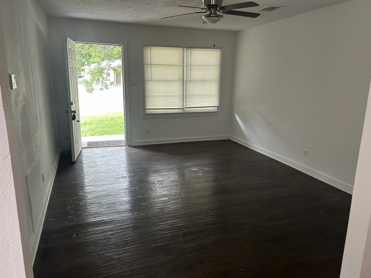 4177 Doyle Lane - Photo 2 of 16