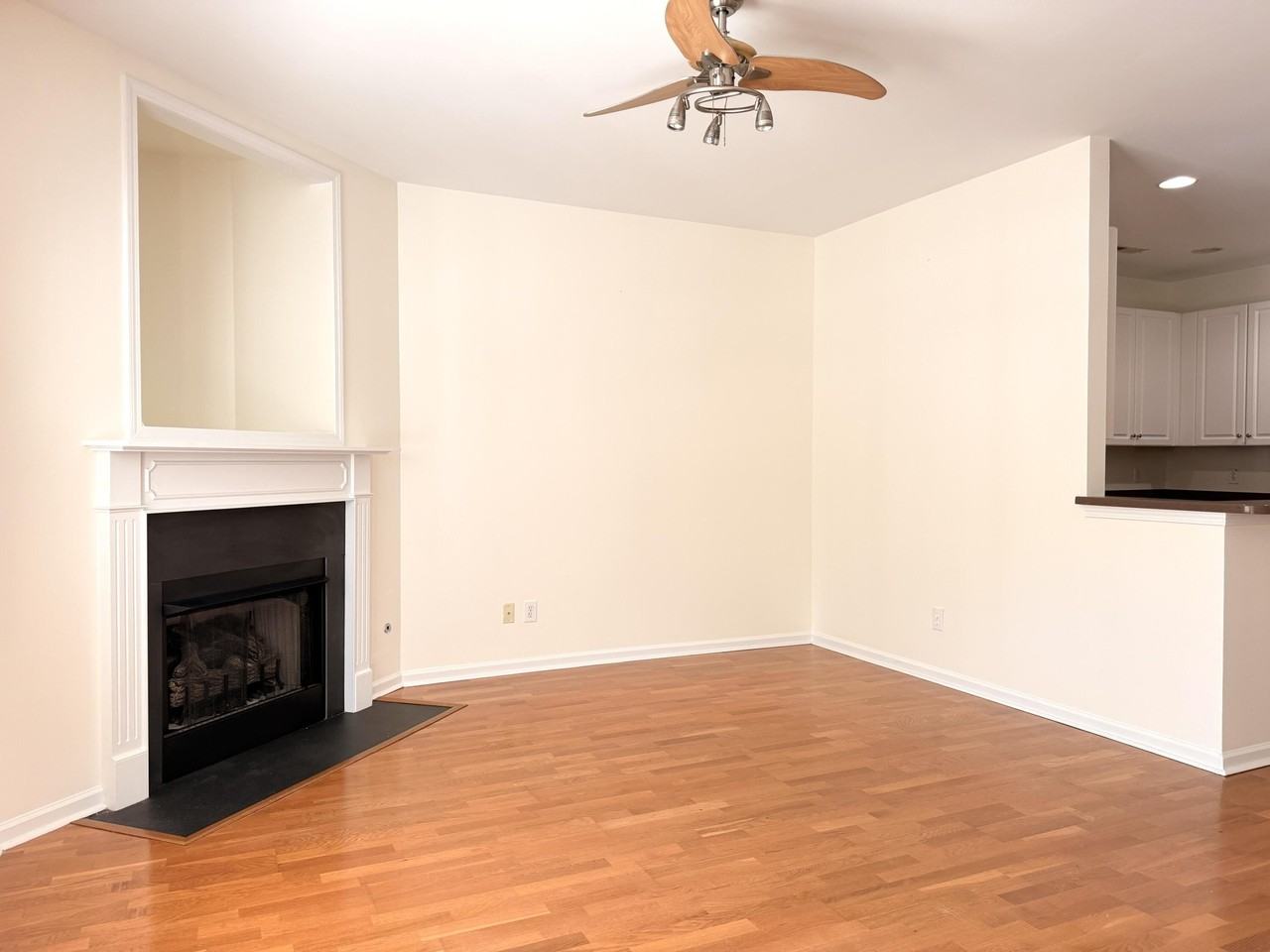 4105 Perrine St - Photo 3 of 18